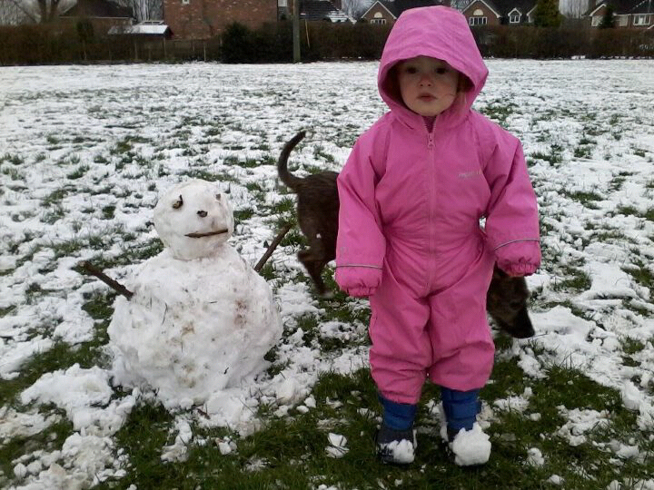 #MummyMonday Toddler Playing in the Snow with SpookyMrsGreen.com mindful parenting and modern pagan lifestyle blog.