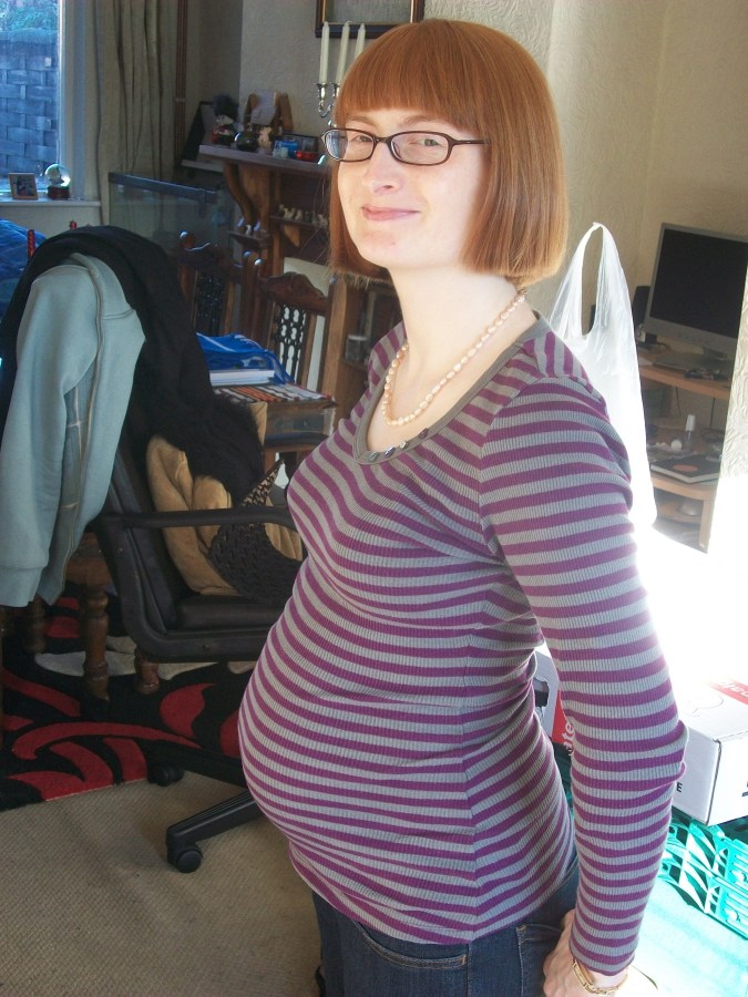 Vampire writer Catherine Green at 28 Weeks pregnant at SpookyMrsGreen.com mindful parenting and modern pagan lifestyle blog.