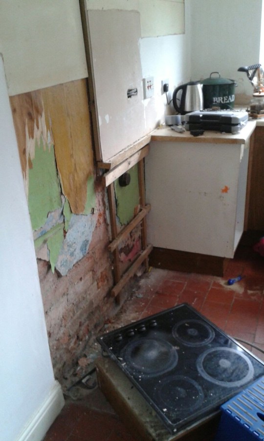 My Kitchen Renovation: A Good Old Botch Job at SpookyMrsGreen.com mindful parenting and modern pagan lifestyle blog.