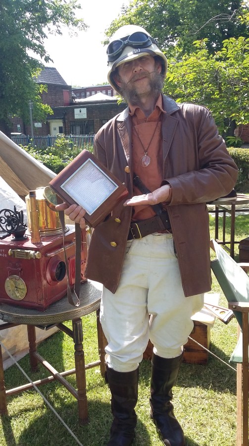 Image of a man dressed in Steampunk clothes. Steampunk Windle Steampunk event in Crewe at SpookyMrsGreen.com mindful parenting and modern pagan lifestyle blog.