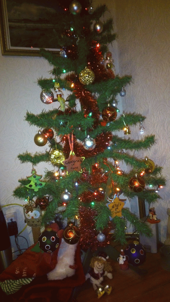 Christmas Tree SpookyMrsGreen.com mindful parenting and modern pagan lifestyle blog.