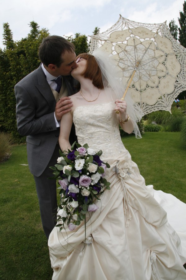 Mr and Mrs Green on their wedding day at Chester Zoo at SpookyMrsGreen.com mindful parenting and modern pagan lifestyle blog.