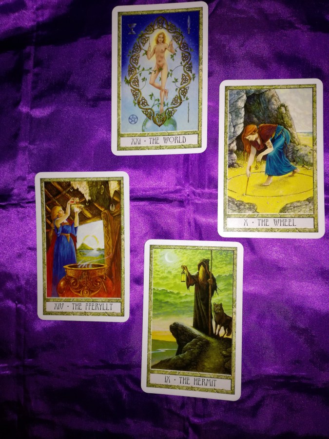 #WitchyWednesday Tarot Reading with Druid Craft Tarot cards by SpookyMrsGreen.com mindful parenting and modern pagan lifestyle blog.