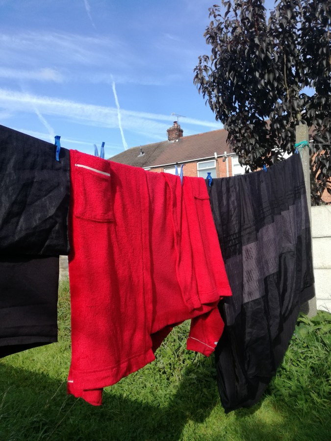 #MummyMonday Washing on the Line on laundry day by SpookyMrsGreen.com mindful parenting and modern pagan lifestyle blog.