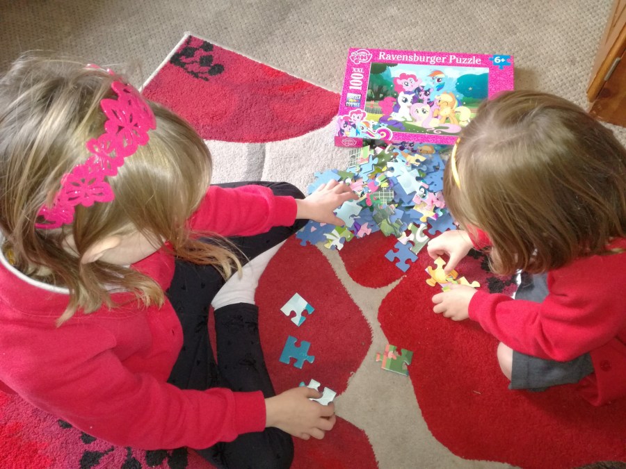 #ToyReview My Little Pony Jigsaw Puzzle from Ravensburger reviewed by SpookyMrsGreen.com mindful parenting and modern pagan lifestyle blog.