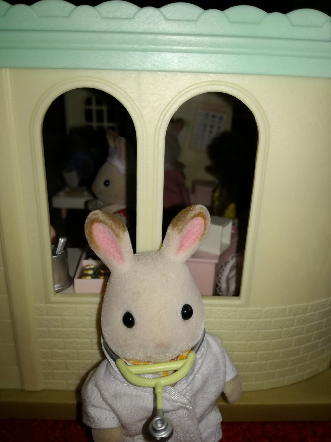 #ToyReview Sylvanian Families Country Clinic reviewed by SpookyMrsGreen.com mindful parenting and modern pagan lifestyle blog.