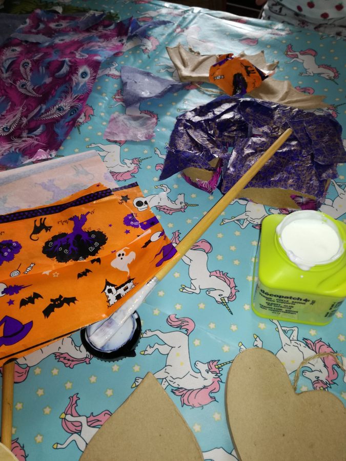 #MummyMonday Kids craft project SpookyMrsGreen.com mindful parenting and modern pagan lifestyle blog.