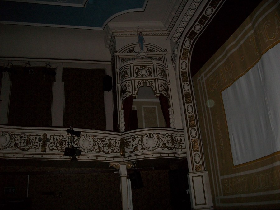 Ghost hunt in Lancaster Grand Theatre, Lancashire, England. With Ghost Hunter Catherine Green of SpookyMrsGreen.com mindful parenting and modern pagan lifestyle blog.