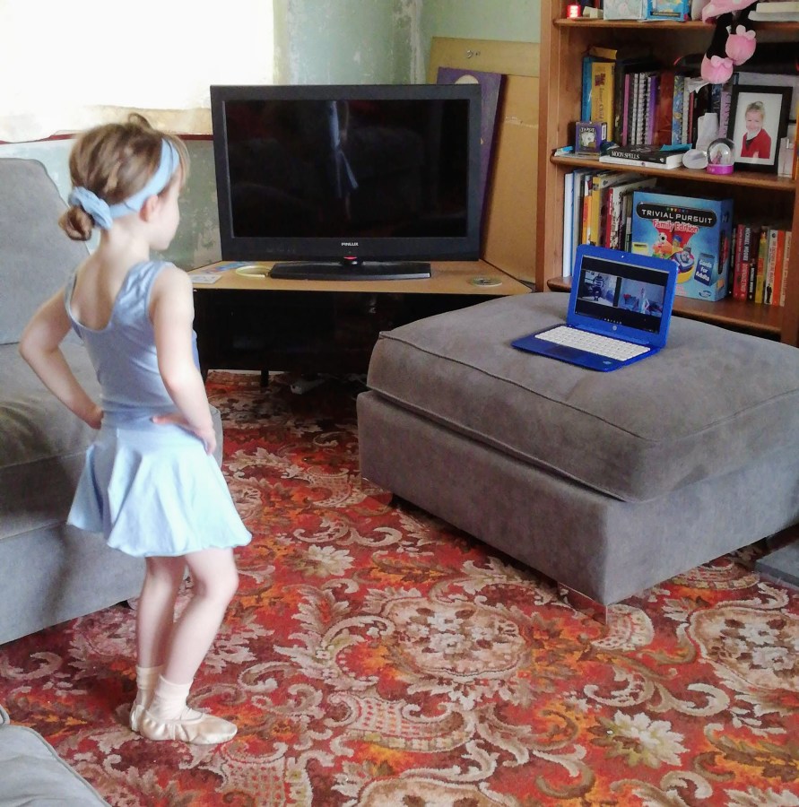 #MummyMonday Dance class at home during lockdown with SpookyMrsGreen.com mindful parenting and modern pagan lifestyle blog.