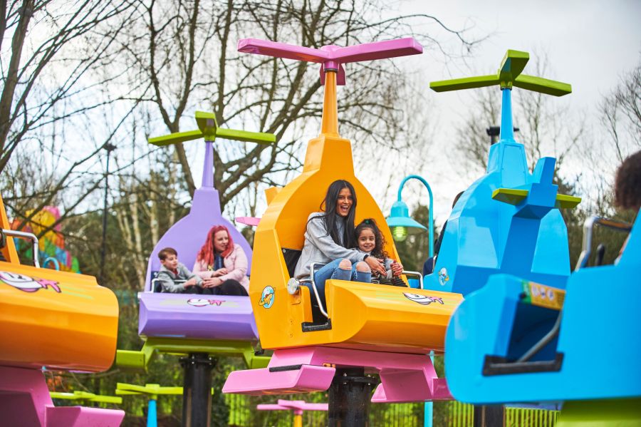 #MummyMonday LEGOLAND Windsor Resort holiday deals affiliated with SpookyMrsGreen.com mindful parenting and modern pagan lifestyle blog.