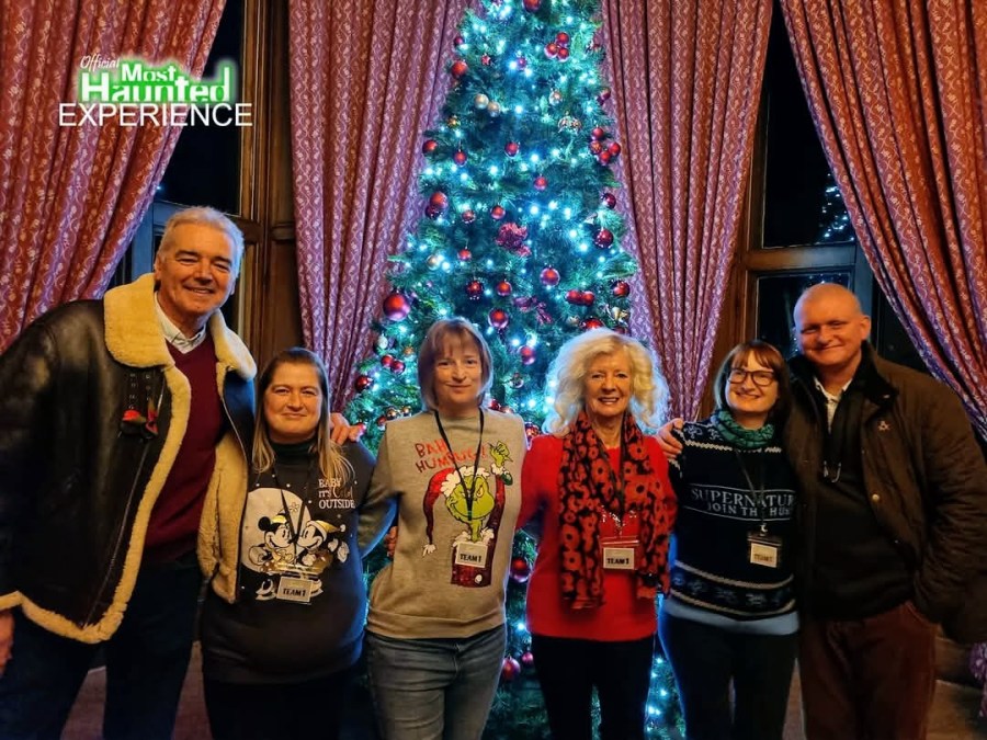 Ghost Hunter Catherine Green and her friends meet Karl Beattie and Stuart Torevell at Ruthin Castle Hotel Most Haunted Experience. Ghost hunter Catherine Green at Ruthin Castle Hotel scrying experience haunted experience Most Haunted Events ghost stories SpookyMrsGreen ghost hunter diaries ghost hunting events for children at SpookyMrsGreen spooky family lifestyle blog.